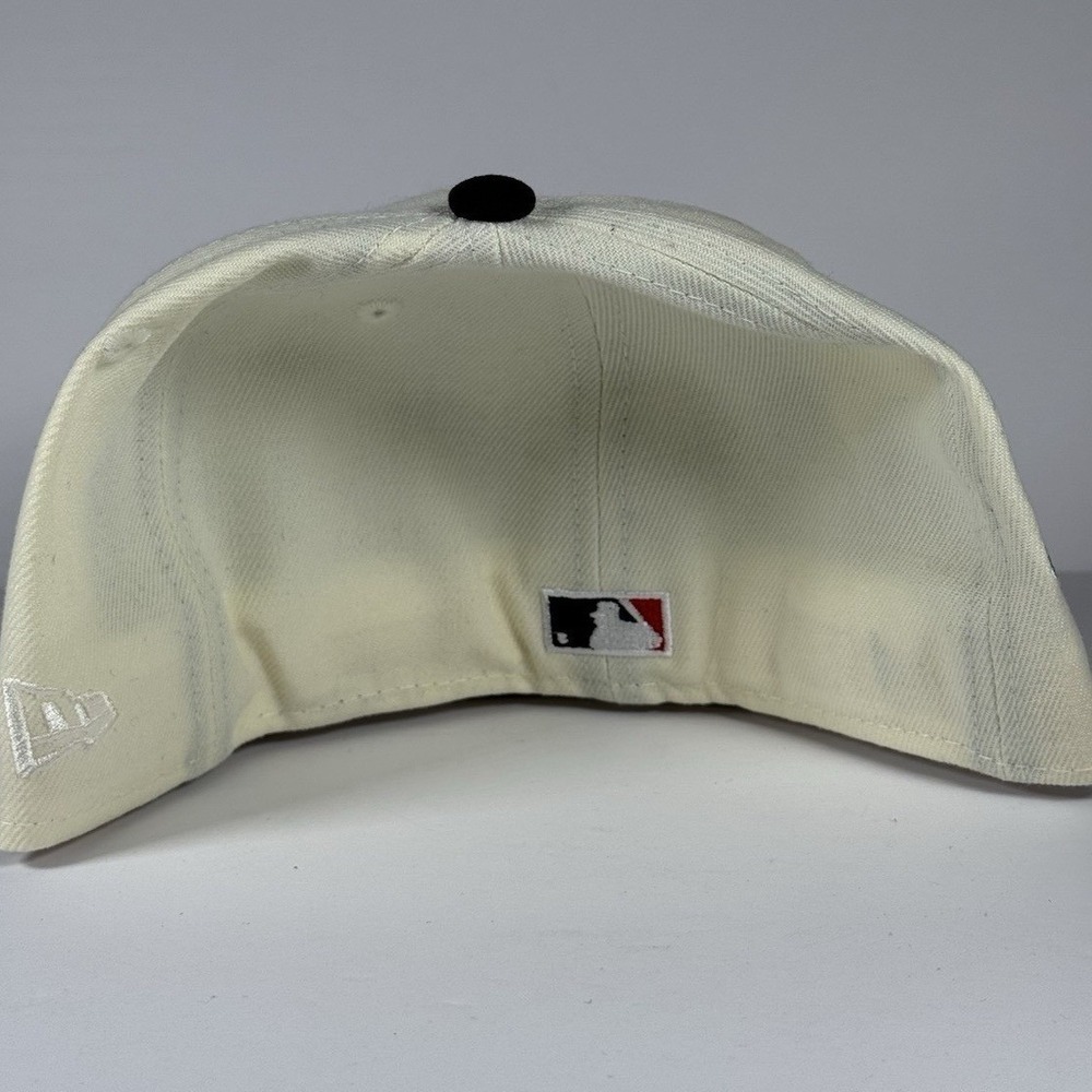 New Era 59FIFTY Cleveland Indians Jacobs Field 1994 Hat 7 1/8 Chrome Navy - Picture 5 of 9